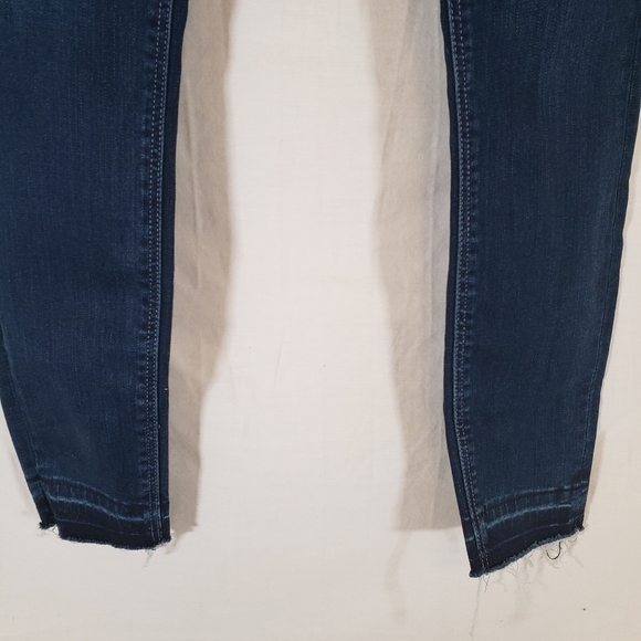Zara Woman Dark Wash Skinny Jeans With Fringed Hem Sz 2 - Picture 5 of 7